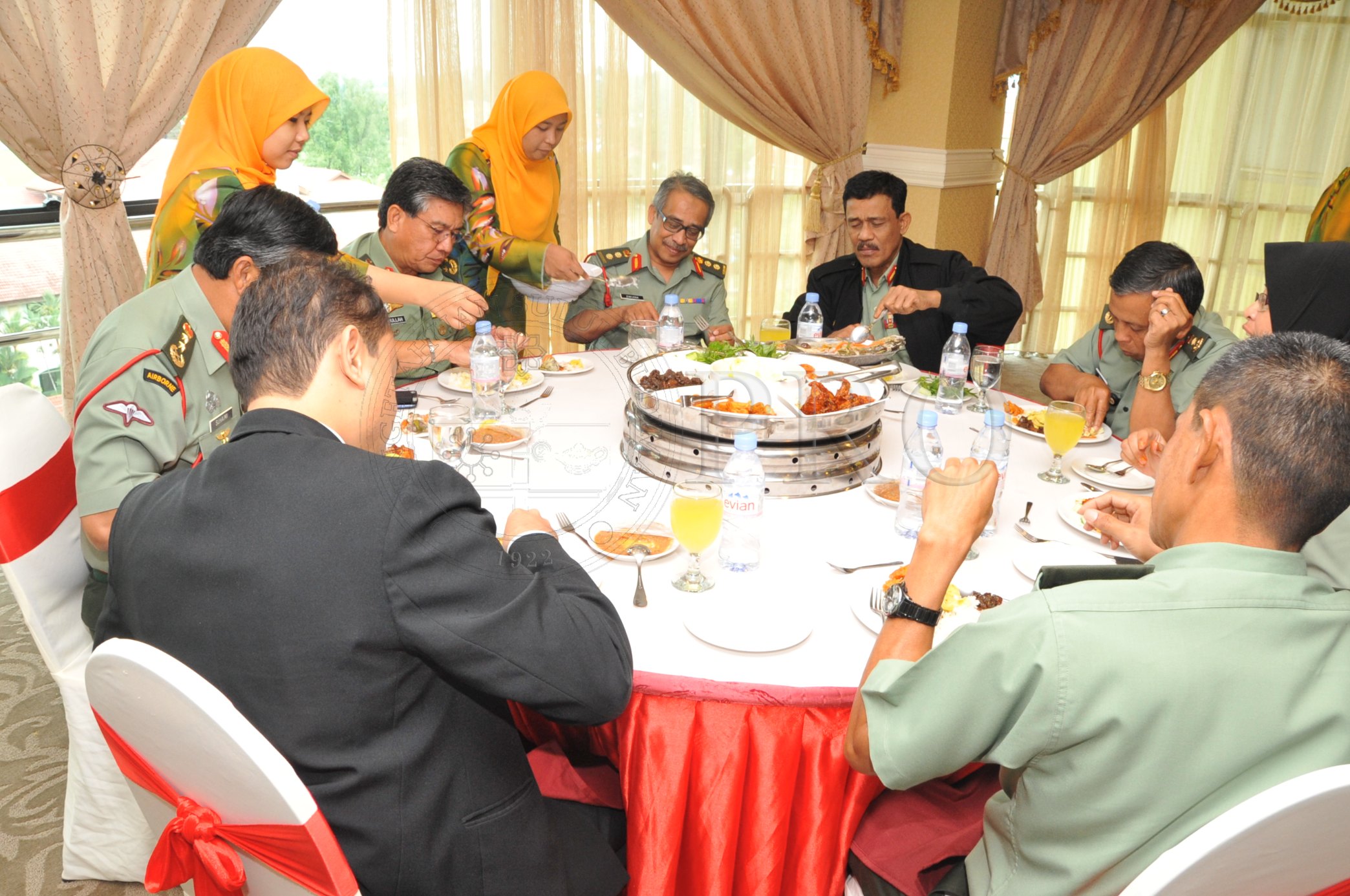 PRO 14 02 PALAPES PRO 2965